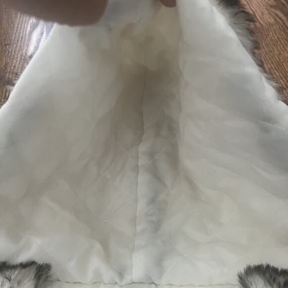 Zucchero Filato (3T) Faux Fur Coat - Picture 6 of 11